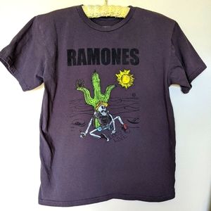 Ramones Loco Live band t-shirt